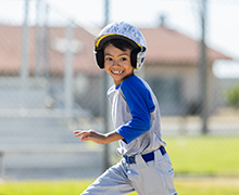 Tiago running the bases in a baseball game